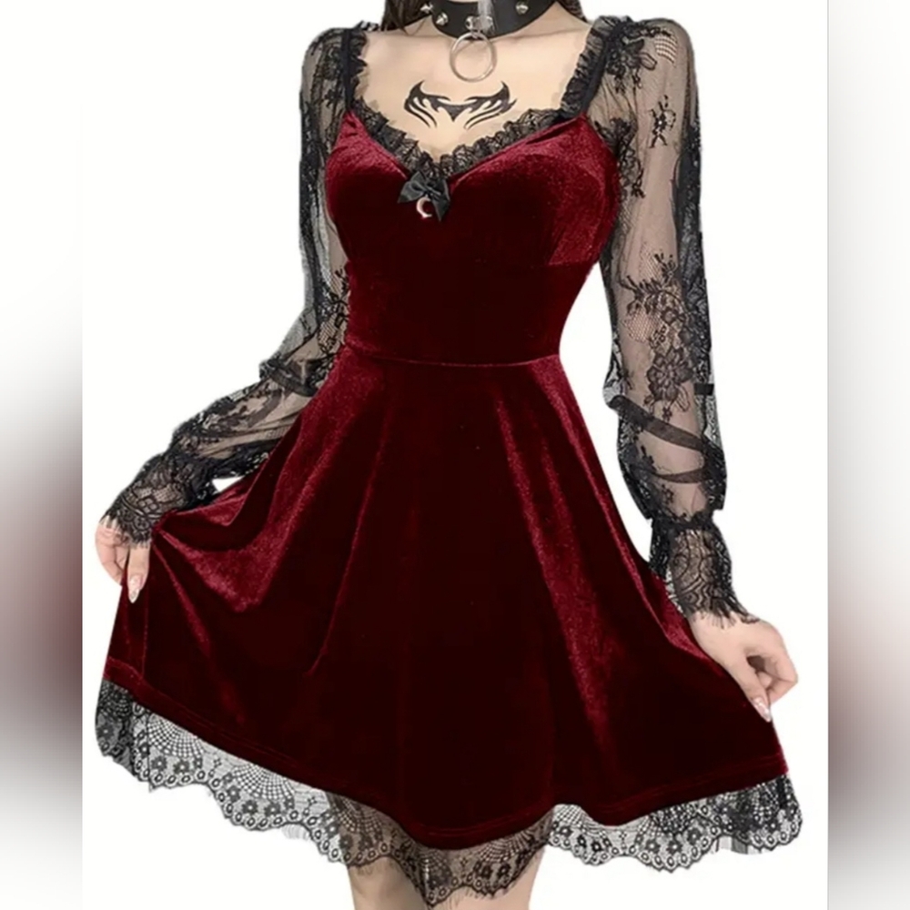Elegant Gothic Princess str Velvet &  Lace Dress Large